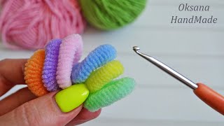 Цветок - резинка для волос видео мастер-класс по вязанию игрушки крючком