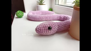 Плюшевая змея крючком. Видео мастер-класс, схема и описание по вязанию игрушки амигуруми